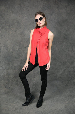 Sleeveless Buttoned-Down, Dyed Version Tops The Eight Senses® 