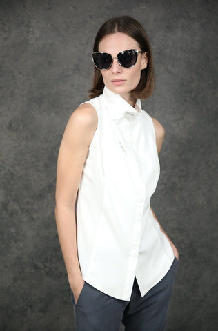 Sleeveless Buttoned-Down Tops The Eight Senses® 